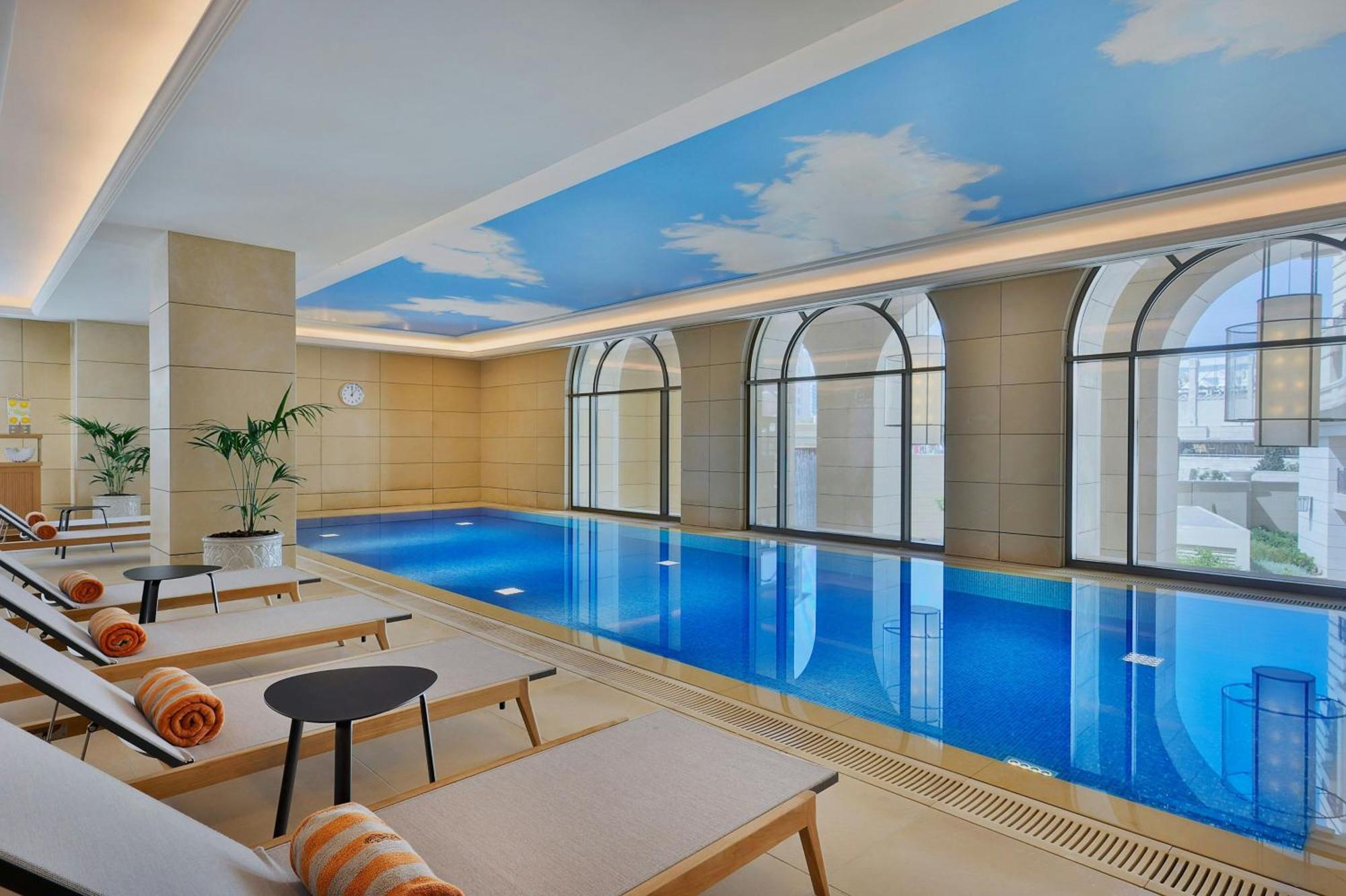 The Ritz-Carlton, Amman Hotel Luaran gambar The pool at the hotel