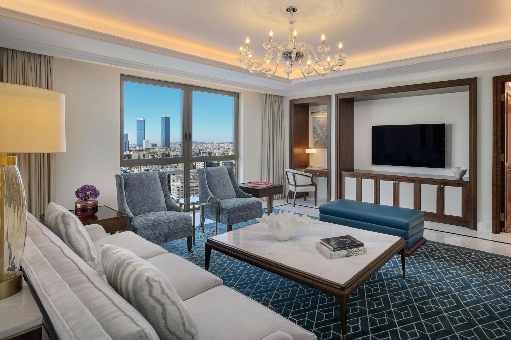 The Ritz-Carlton, Amman Hotel Luaran gambar A suite at the hotel