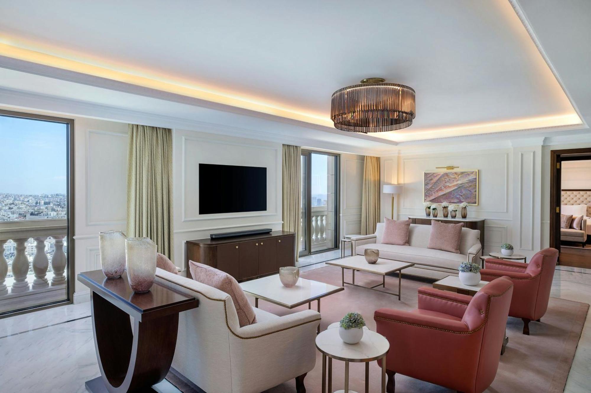The Ritz-Carlton, Amman Hotel Luaran gambar A suite at the hotel